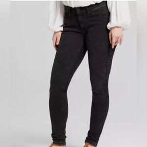 Universal Thread mid-rise Curvy Skinny Jeans 18 short